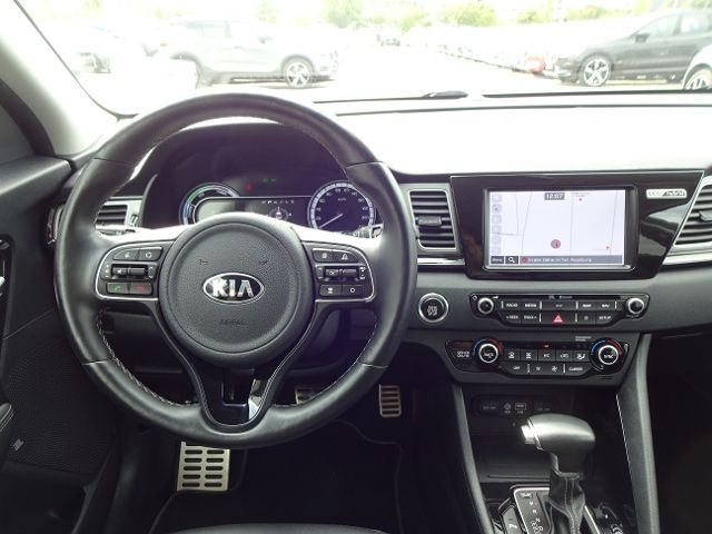 Kia  1,6 HEV DCT Spirit ACC Blis Navi 18'