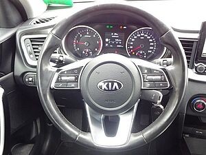 Kia  Ceed Sportswagon 1,6 Vision AT Navi Kamera