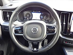 Volvo  T8 R Design Plug-In AHK AWD Pano Navi