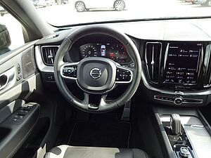 Volvo  B4 R Design AWD ACC PANO HUD Standhz