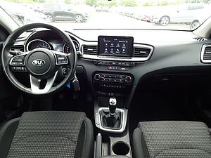 Kia  Ceed 1,4 Edition 7 Emot. Carplay Tempomat Kamera