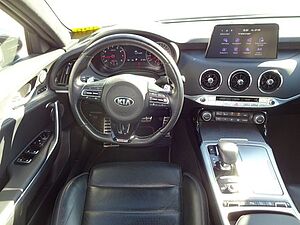 Kia  3,3T GDI GT AWD Head up Schiebedach